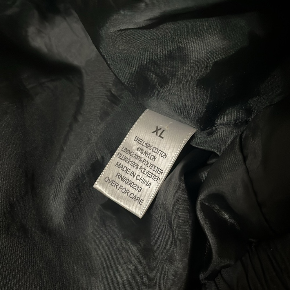 Essentials Puffer - Picture 10 of 10